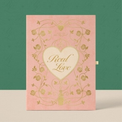 Oh My Girl: Real Love - incl. 152pg Photobook, 24pg Lyric Book, Welcome Card, Scent Paper, 7 Love Bouquet Photocards, 4 Photocards, 7 Selfie Photocards, 7 Message Cards, 7 Film Photos, Frame Postcard, Poster + Sticker - CD